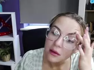 ZoeyFancy's Live Sex Cam Show