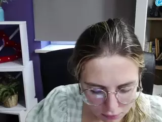 ZoeyFancy's Live Sex Cam Show