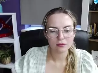 ZoeyFancy's Live Sex Cam Show