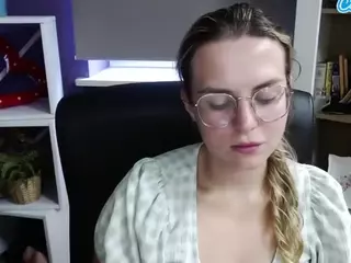 ZoeyFancy's Live Sex Cam Show
