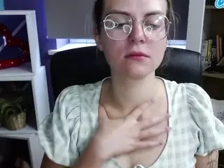 ZoeyFancy's Live Sex Cam Show
