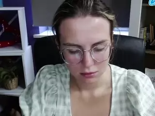 ZoeyFancy's Live Sex Cam Show