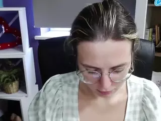 ZoeyFancy's Live Sex Cam Show