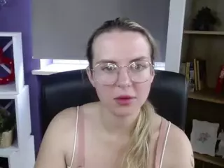ZoeyFancy's Live Sex Cam Show