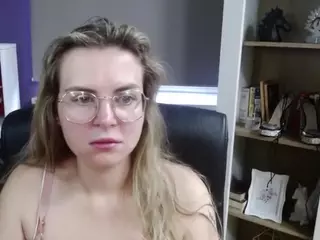 ZoeyFancy's Live Sex Cam Show