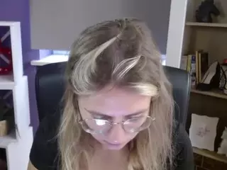 ZoeyFancy's Live Sex Cam Show