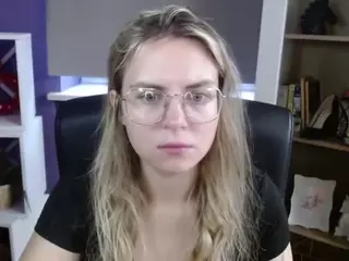 ZoeyFancy's Live Sex Cam Show