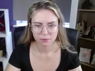 ZoeyFancy's Live Sex Cam Show