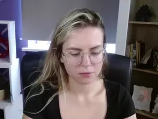 ZoeyFancy's Live Sex Cam Show