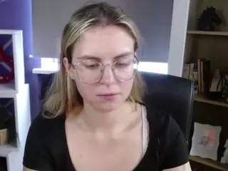 ZoeyFancy's Live Sex Cam Show