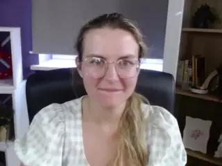 ZoeyFancy's Live Sex Cam Show