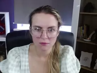 ZoeyFancy's Live Sex Cam Show