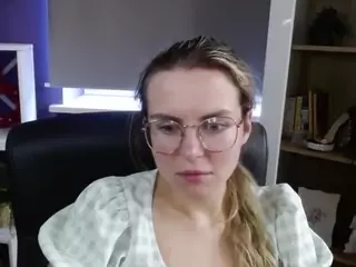 ZoeyFancy's Live Sex Cam Show