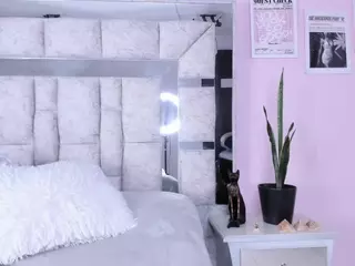 EmmaBruns's Live Sex Cam Show