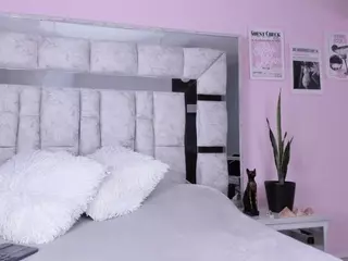 EmmaBruns's Live Sex Cam Show