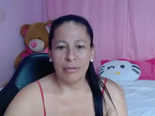 martina-miilf's Live Sex Cam Show