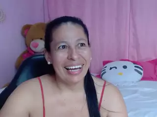 martina-miilf's Live Sex Cam Show
