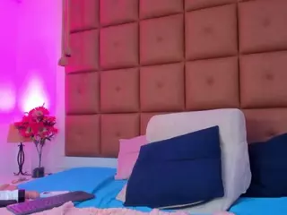 MillyStonne's Live Sex Cam Show