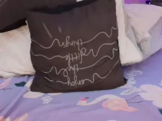 niickypurple's Live Sex Cam Show