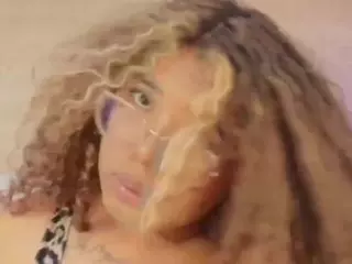 niickypurple's Live Sex Cam Show