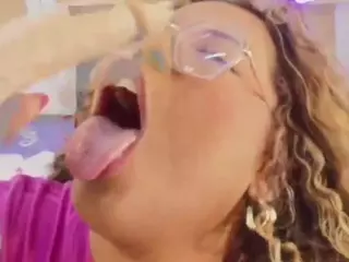 niickypurple's Live Sex Cam Show