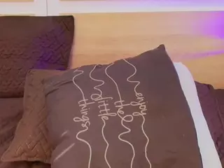 niickypurple's Live Sex Cam Show