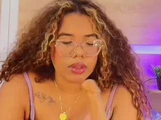 niickypurple's Live Sex Cam Show
