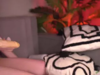 TraccyCruz's Live Sex Cam Show