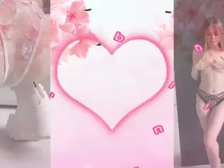 ellyary's Live Sex Cam Show