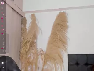 Emma-andreew1's Live Sex Cam Show