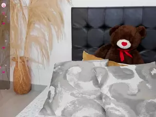 Emma-andreew1's Live Sex Cam Show
