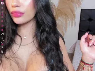 Emma-andreew1's Live Sex Cam Show
