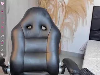 Emma-andreew1's Live Sex Cam Show