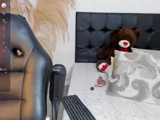 Emma-andreew1's Live Sex Cam Show