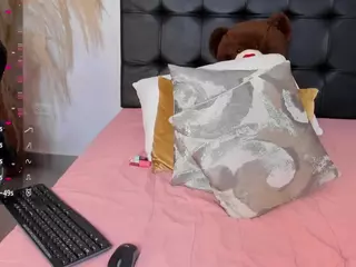Emma-andreew1's Live Sex Cam Show