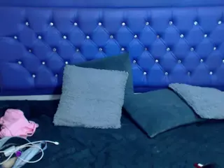 kiwi-nasty's Live Sex Cam Show
