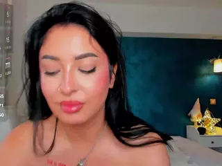 awesome-jolie's Live Sex Cam Show