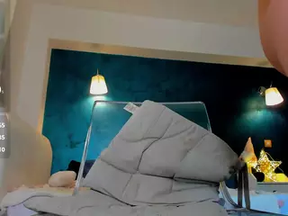 awesome-jolie's Live Sex Cam Show