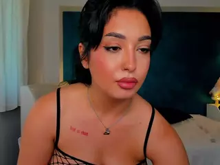 awesome-jolie's Live Sex Cam Show