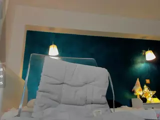 awesome-jolie's Live Sex Cam Show