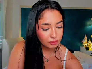 awesome-jolie's Live Sex Cam Show