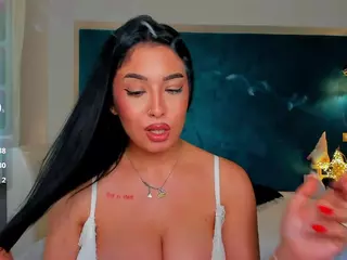 awesome-jolie's Live Sex Cam Show