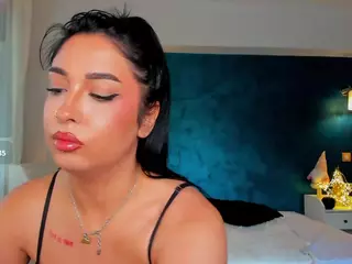 awesome-jolie's Live Sex Cam Show