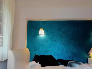 awesome-jolie's Live Sex Cam Show