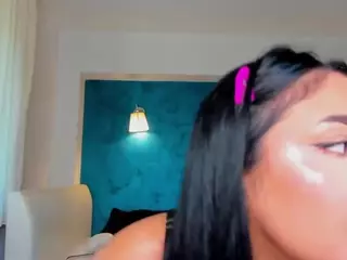 awesome-jolie's Live Sex Cam Show