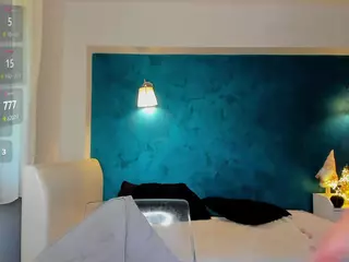 awesome-jolie's Live Sex Cam Show