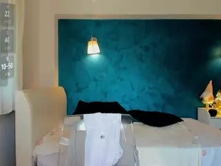 awesome-jolie's Live Sex Cam Show