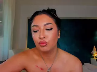 awesome-jolie's Live Sex Cam Show