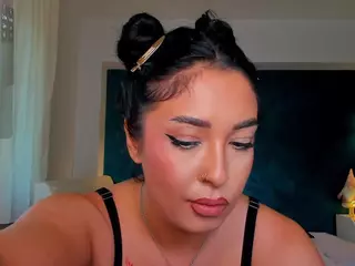 awesome-jolie's Live Sex Cam Show