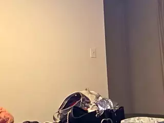 ChanelChutneyHornyBBWhore's Live Sex Cam Show